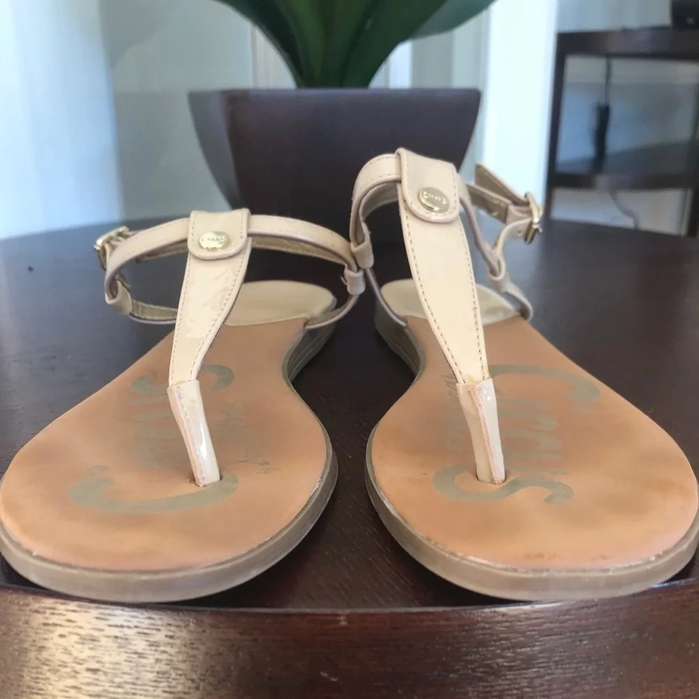 Circus by Sam Edelman Cayden nude patent T strap sandal shoes size 6